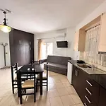 מלון דירות Center קסאמיל