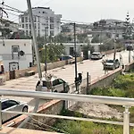 Center מלון דירות 3*