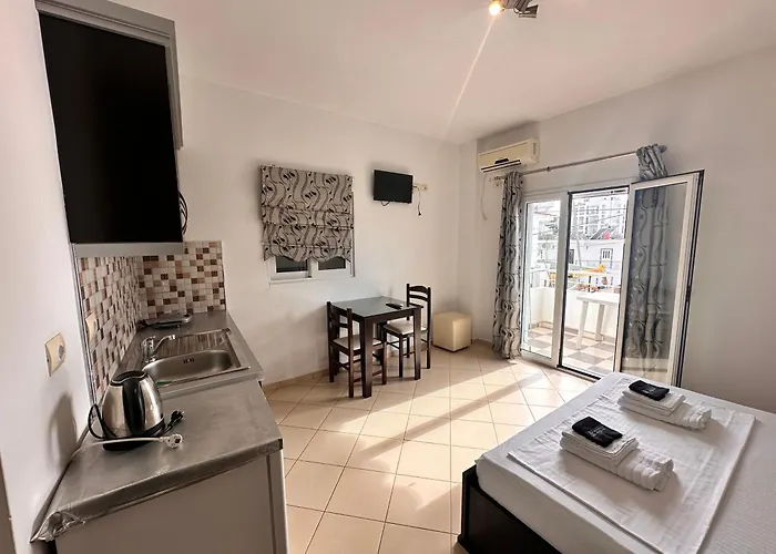 Center 3* Ksamil