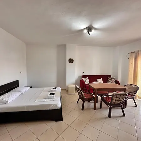 Center Apartmanhotel Ksamil