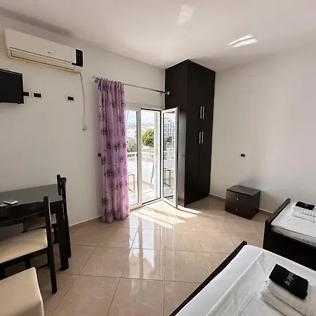 Center Aparthotel Ksamil