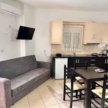 Aparthotel Center *