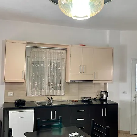 Hotel apartamentowy Center Ksamil
