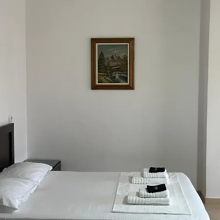 Center Aparthotel Ksamil