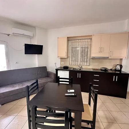 Center Apartmanhotel Ksamil