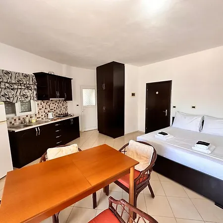 Center Lejlighedshotel Ksamil