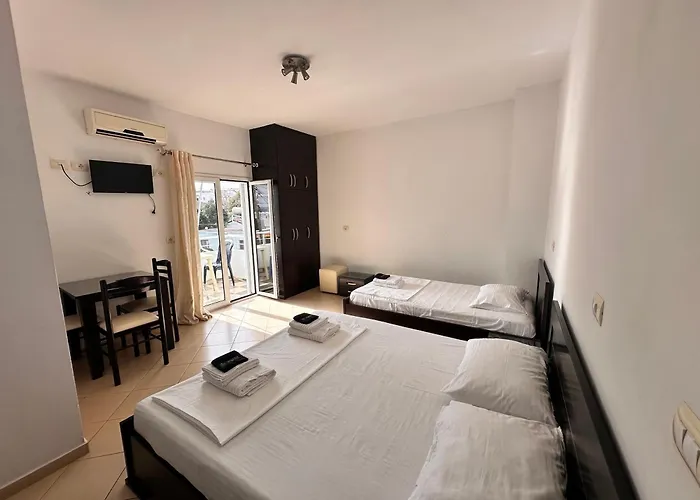 Center Apart-hotel Ksamil