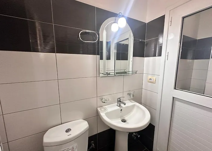 Apart-hotel Center Ksamil